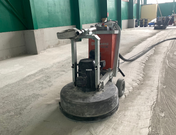 雨打たれコンクリート脆弱部除去平滑研磨工法